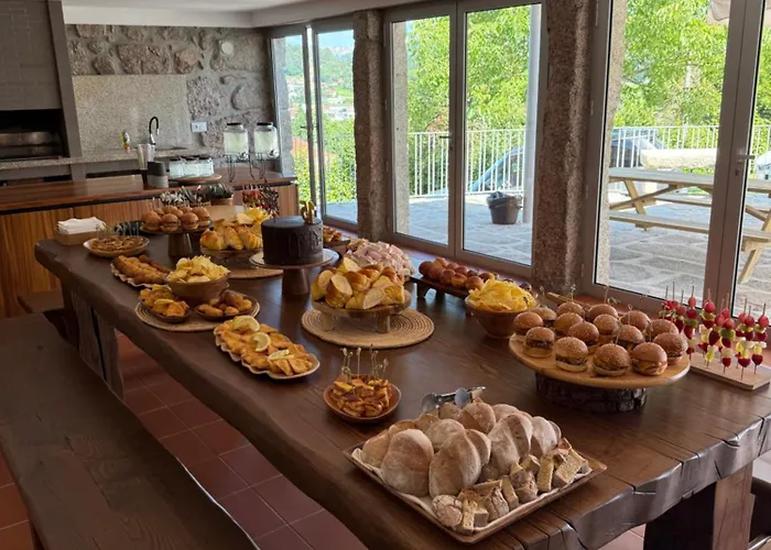 Casa De Dentro - Heritage & Serenity Retreat Villa Felgueiras